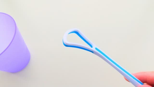 舌ブラシ