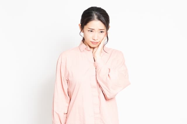 知覚過敏の女性